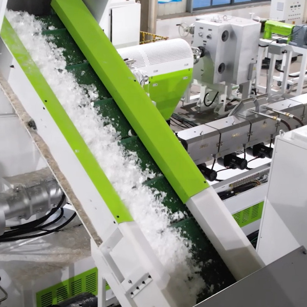 Zkoumání budoucnosti technik recyklace plastů extruderem