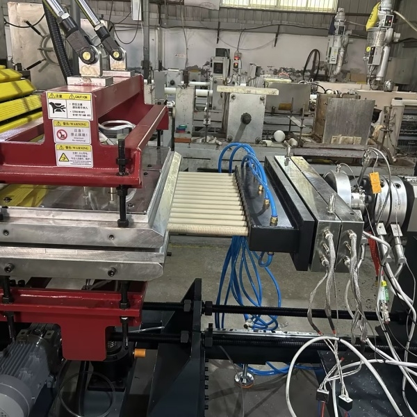 Kde získat vysoce kvalitní extruzní materiály PEEK pro velkoobchodní prodej