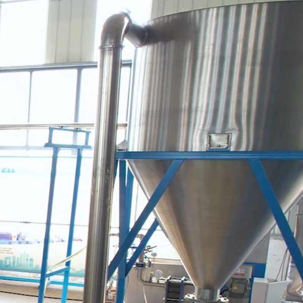 Tipy pro maximalizaci efektivity a produktivity s extrudérem pro míchání plastů