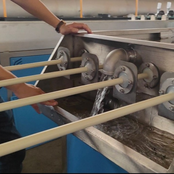 Hogyan befolyásolja a PVC cső extruder gép minősége az árát?