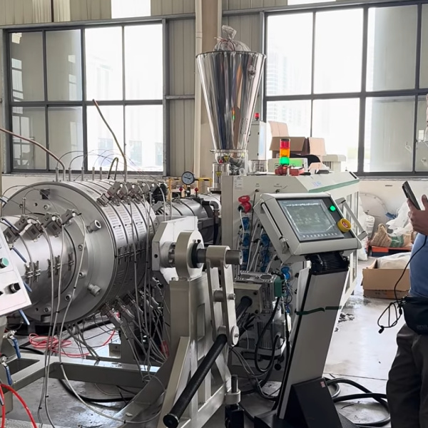 Comment choisir la ligne de production de tuyaux en PVC adaptée à votre entreprise