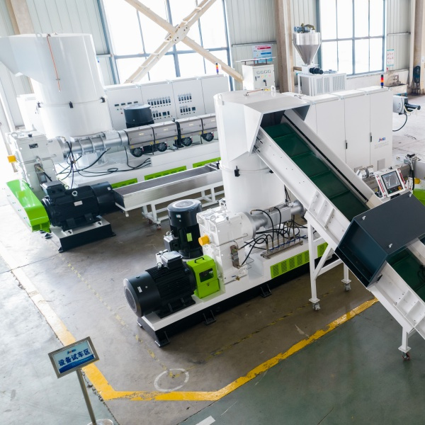 Snižování dopadu na životní prostředí pomocí recyklační technologie