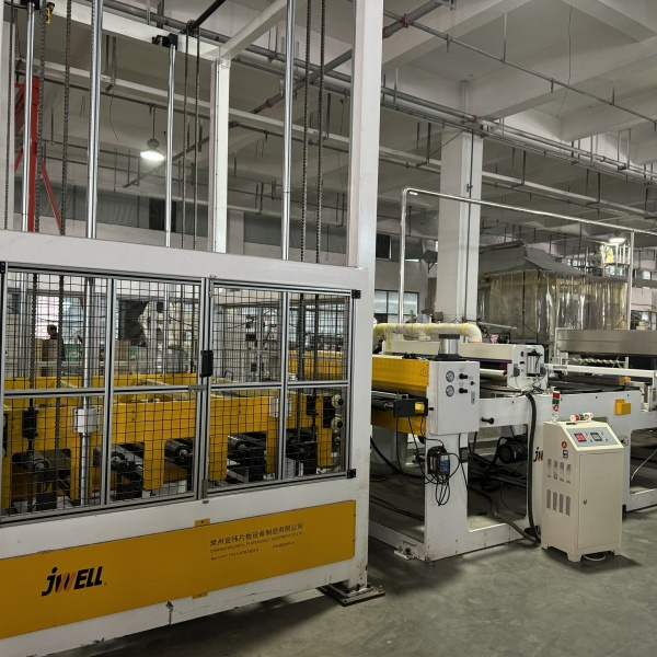 Klíčové vlastnosti, které je třeba zvážit při výběru jednošnekového extruderu na PVC