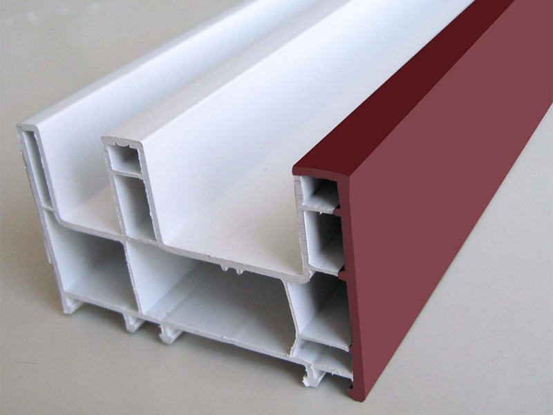 Near-horizontal Feeding Hopper for Long Plastic Profiles